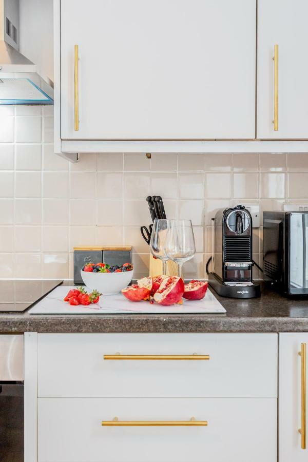 Bright & Spacious 4Beds Home - Kensington High Street-Olympia لندن المظهر الخارجي الصورة
