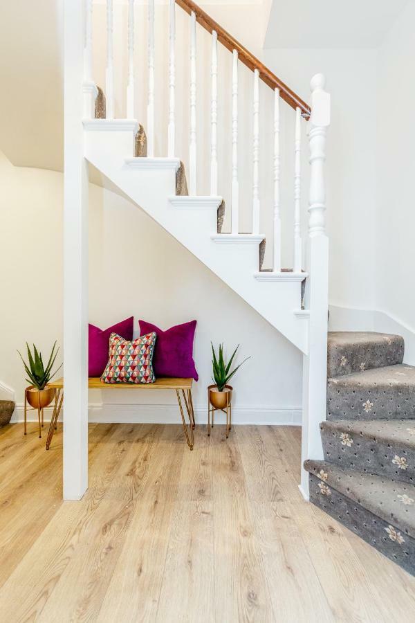 Bright & Spacious 4Beds Home - Kensington High Street-Olympia لندن المظهر الخارجي الصورة