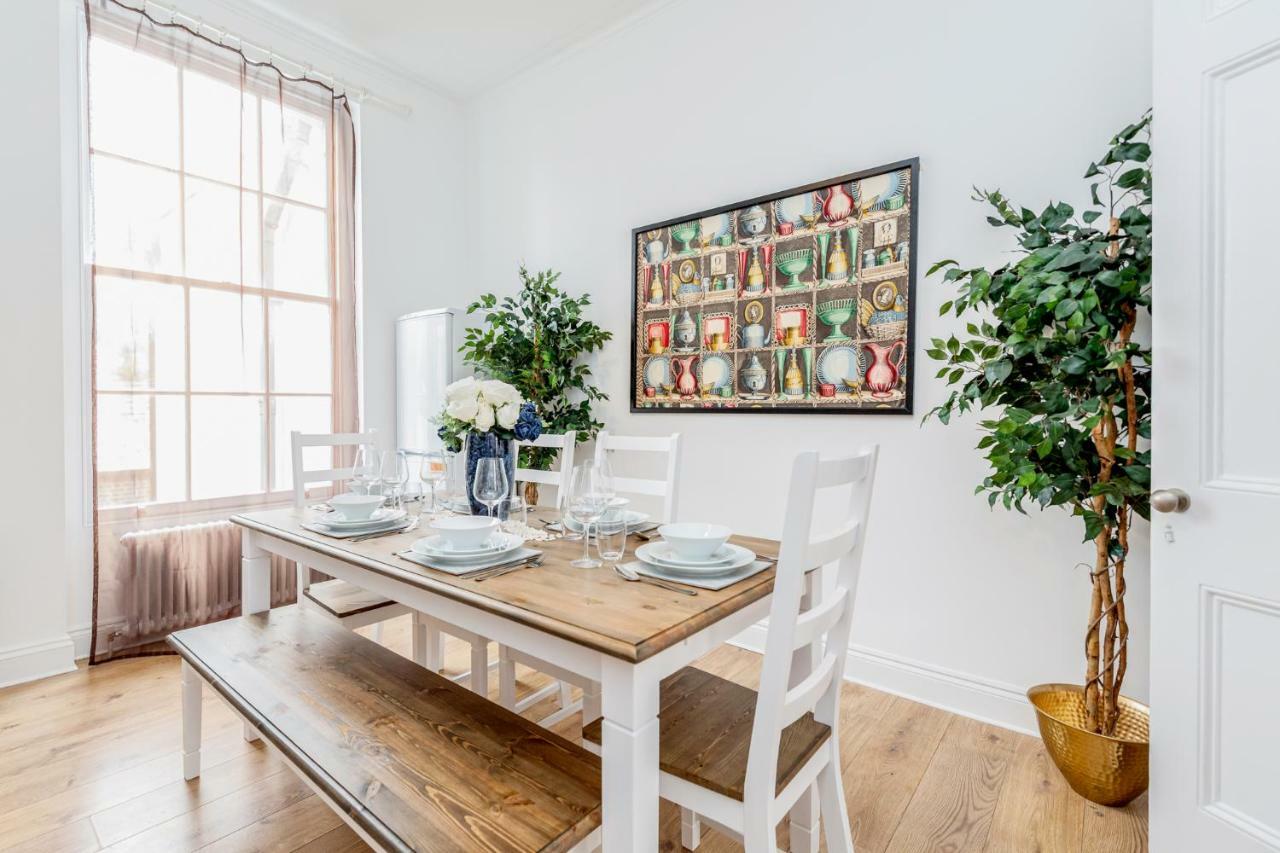 Bright & Spacious 4Beds Home - Kensington High Street-Olympia لندن المظهر الخارجي الصورة