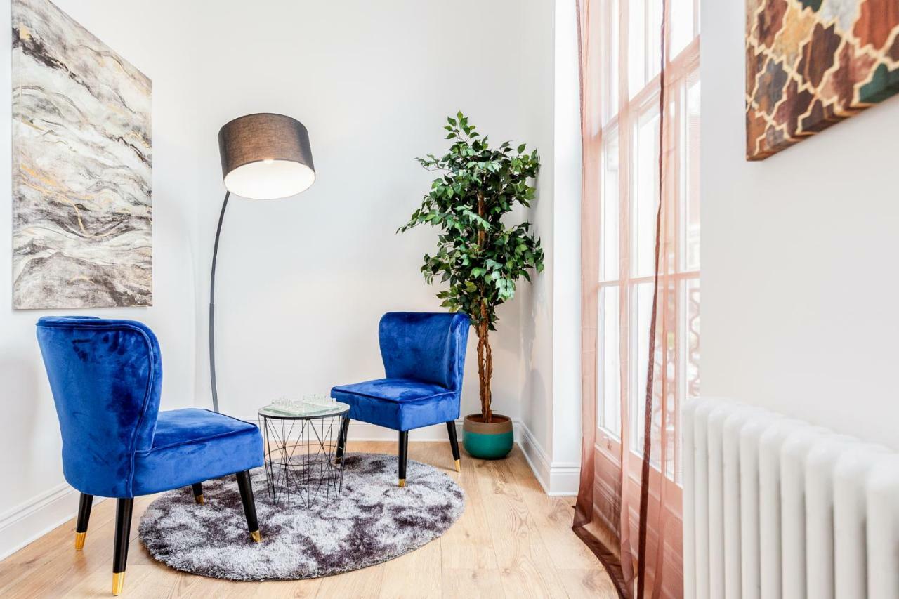 Bright & Spacious 4Beds Home - Kensington High Street-Olympia لندن المظهر الخارجي الصورة
